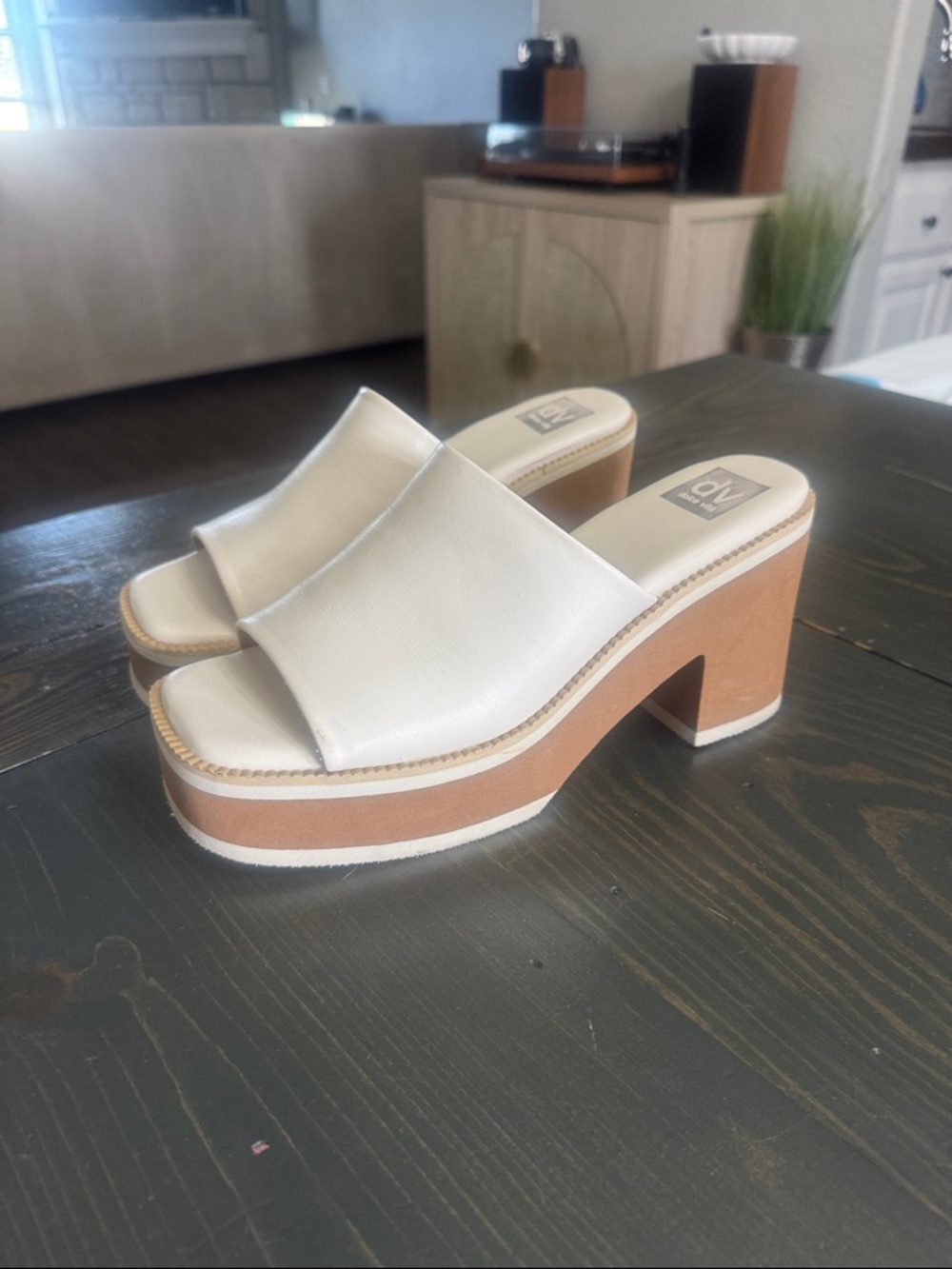 Dolce Vita Nikole 8.5 White Slide Platform Heels – Classic Open-Toe Mule